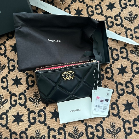 Chanel 19 Pouch - Authentic BNIB - Picture 3 of 15